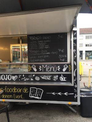 Food truck with offer  at Mojo's - Food bar in Schorndorf