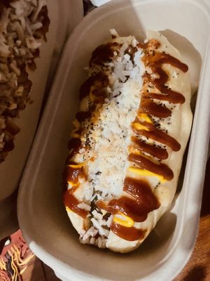 Cheesy vegan hotdog 🌭 + refreshing matcha green tea 🍵 + my fave roasted mushroom salad 🥗 = awesome meal!   at Kindred Cafe in Davao City