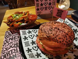 Daddy chickn + sweet potato fries+ IPA at Vegan Junk Food Bar - El Born in Barcelona