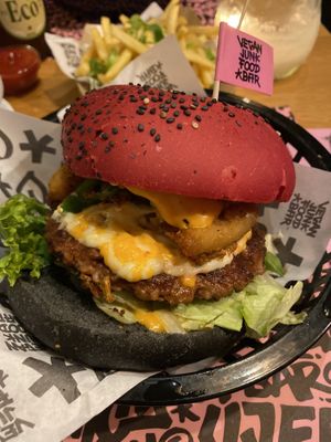 Sumo Burger at Vegan Junk Food Bar - El Born in Barcelona