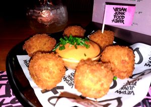Mac and cheese balls at Vegan Junk Food Bar - El Born in Barcelona