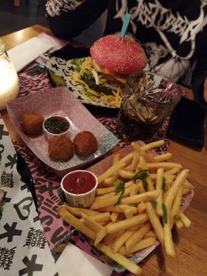 French fries and thai crunchy balls at Vegan Junk Food Bar - El Born in Barcelona
