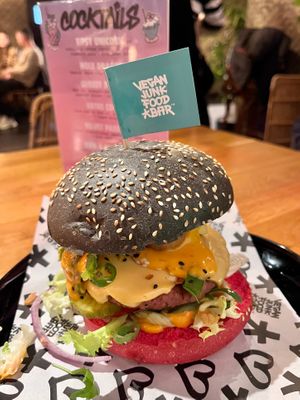 Notorious Sumo at Vegan Junk Food Bar - El Born in Barcelona
