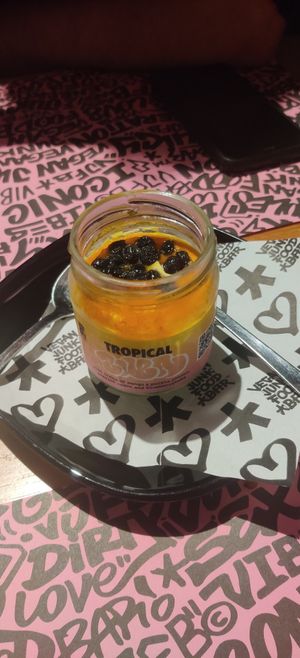 Tropical Buba (was light like a mousse, was lush) at Vegan Junk Food Bar - El Born in Barcelona