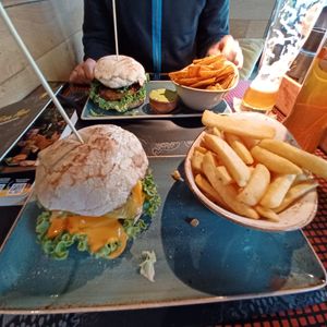 Flying Dutchman with Fries at Peter Pane in Timmendorfer Strand