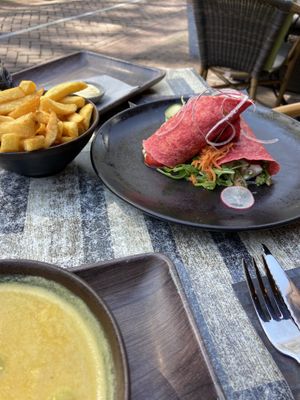 Beetroot wraps at De Buurman in Heerenveen