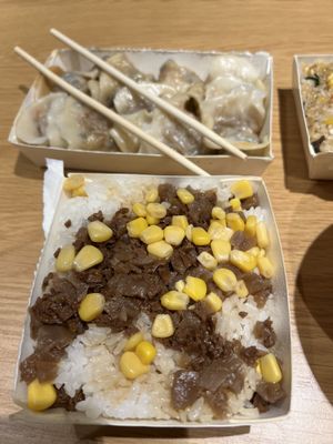   at TiānXiāng SùShí Yuán 天香素食園 in Yuli