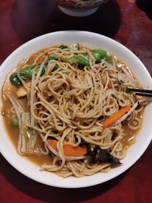 Fried noodles with sesame at TiānXiāng SùShí Yuán 天香素食園 in Yuli