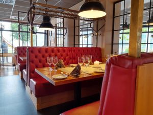 Indoor seating at Marina Walensee in Unterterzen