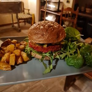 Burger at Laboratorio - Food. Drink. Green Cosmetics in Jesi