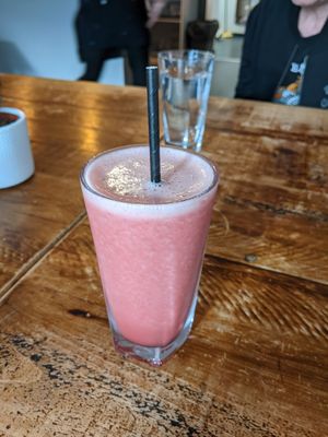 Strawberry smoothie at Vegged in Chesterfield