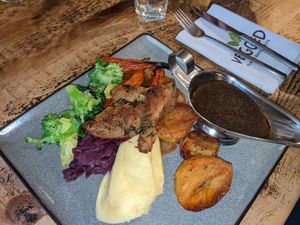 Sunday lunch with seitan at Vegged in Chesterfield