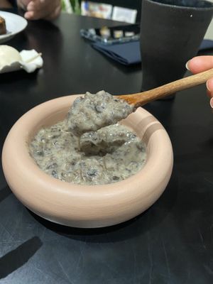 The truffle dip was INSANE at Sow Vegan in Kowloon