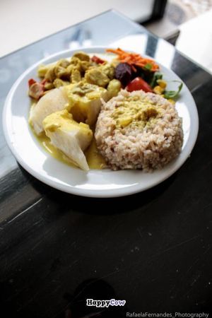 vegan food at Vegetarianus in Portimao