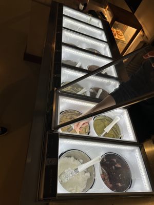 All the flavors  at AMMA Gelato in Barcelona
