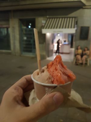 Strawberry and watermelon ice creams at AMMA Gelato in Barcelona