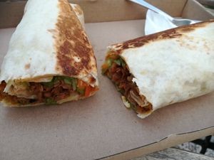 Bye roll (pulled soy 'pork') at Las Vegan's - Miamor Rómaim in Budapest