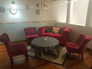 Assises à l'étage  at Un Piano dans la Théière in La Rochelle