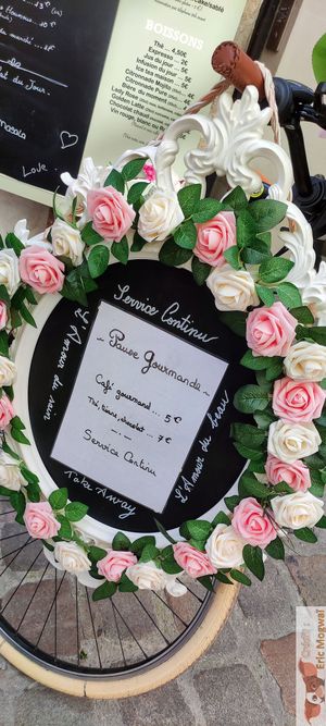 Menu at Un Piano dans la Théière in La Rochelle