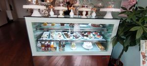 Déco at Un Piano dans la Théière in La Rochelle