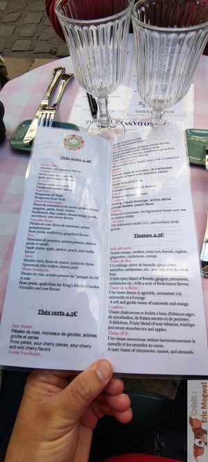 Menu at Un Piano dans la Théière in La Rochelle