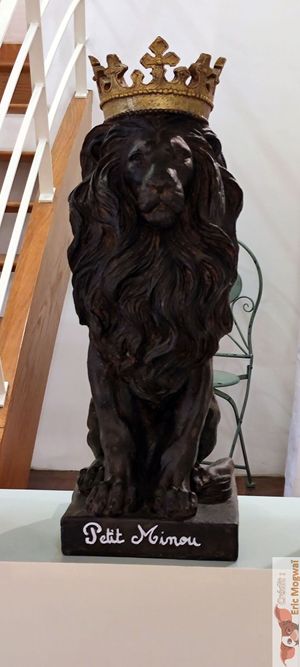 Déco at Un Piano dans la Théière in La Rochelle