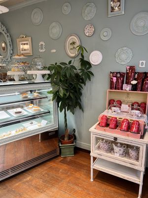   at Un Piano dans la Théière in La Rochelle