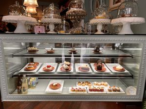 Pastries   at Un Piano dans la Théière in La Rochelle