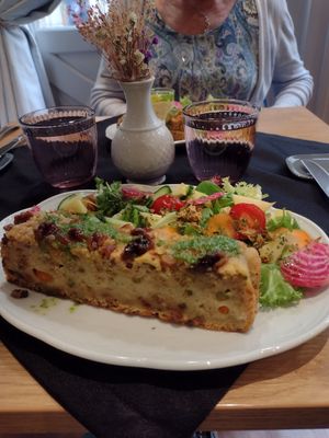 Wonderful lunch at Un Piano dans la Théière in La Rochelle