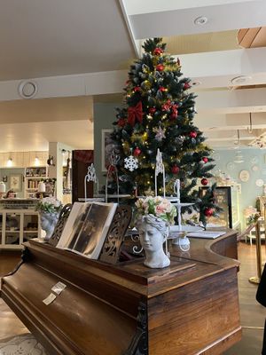   at Un Piano dans la Théière in La Rochelle