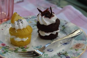 Dessert at Un Piano dans la Théière in La Rochelle
