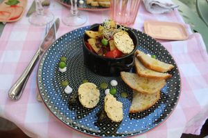 Main course at Un Piano dans la Théière in La Rochelle