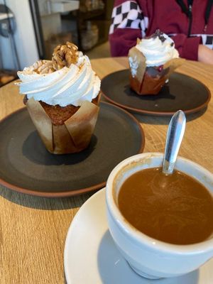 Cupcakes de Carrot Cake y Red Velvet #Veganuary at Debby's Good Veggie Food in Barcelona