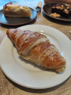 Croissant at Debby's Good Veggie Food in Barcelona