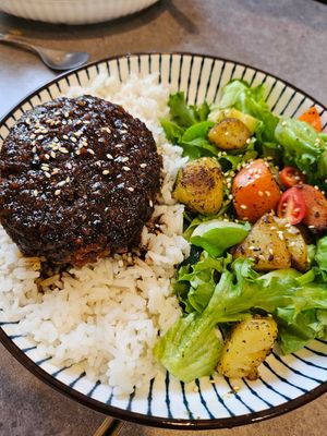 Hamburg ~ 29/4/24 at Kinkitsuya in Jakarta