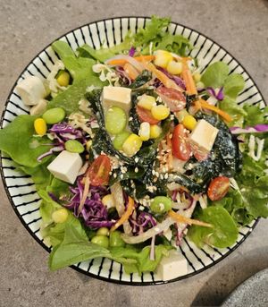 Fresh greens ~ 29/4/24 at Kinkitsuya in Jakarta