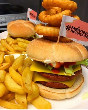 The mama t burger, double patty, double cheeze at Mama T's in Ossett