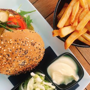 The Dutch Weed burger  at Havenpaviljoen Wad Anderz in Schiermonnikoog