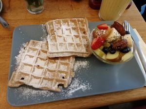 Waffles with fruit at Golden Temple Teehaus in Hamburg