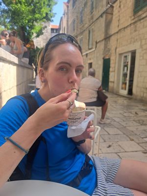Terrible photo I know 🤣 but just to show there were wee chairs to sit at and enjoy the ice cream at Gelateria Emiliana in Split