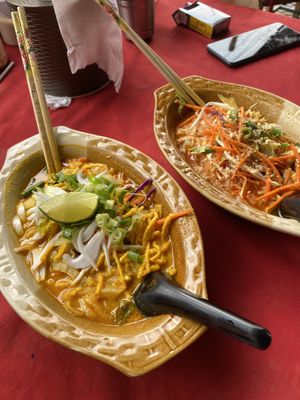 Khao soi, Shan noodles  at Two Sisters in Pai