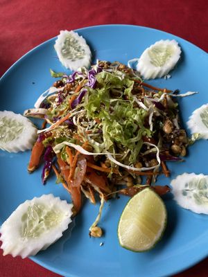Myanmar salad  at Two Sisters in Pai