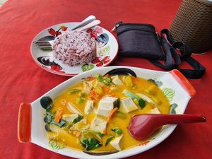 Curry at Two Sisters in Pai