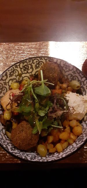 Bowl mit Falafel at L'Orient  in Wilhelmshaven