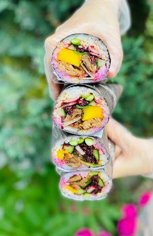 Surrito Crunchy Mango NO Chicken cut in half at Mojewa in Berlin