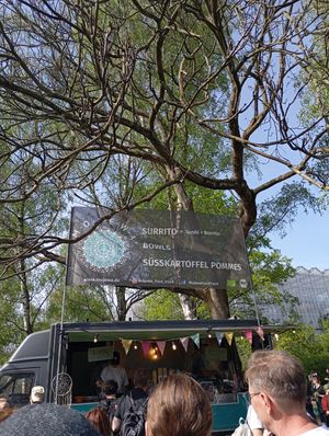 Mojewa Food Truck in den Marzahner Gärten, beim Kirschblüten Fest at Mojewa in Berlin