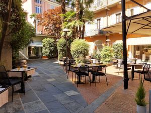 Courtyard seating at Fiorentina in Locarno