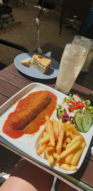 Seitan Currywurst  / Zitronen-Mohn Kuchen at Cafe Riptide in Braunschweig