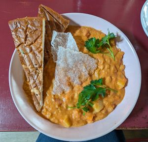 Süßkartoffel-Erdnuss-Curry (vegan) at Cafe Riptide in Braunschweig