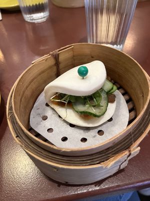   at Steamy Windows in Ghent